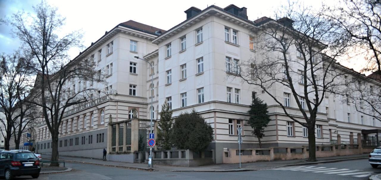 Hostel Masarykova Prag Exterior foto
